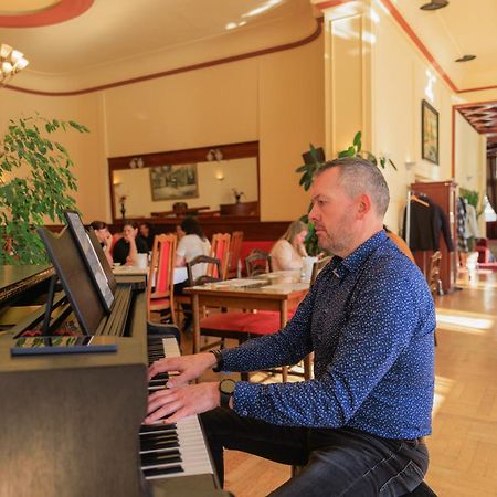 Hotel Continental Plzen Bagian luar foto